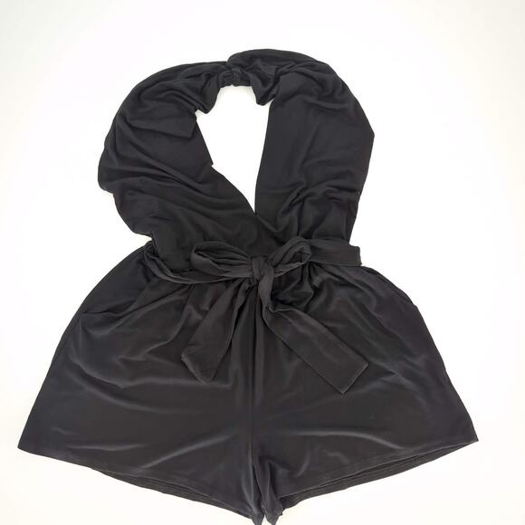 Krisa Revolve Black Siro Micro Modal Halter Romper with Pockets - Size M - NWT - Picture 6 of 13